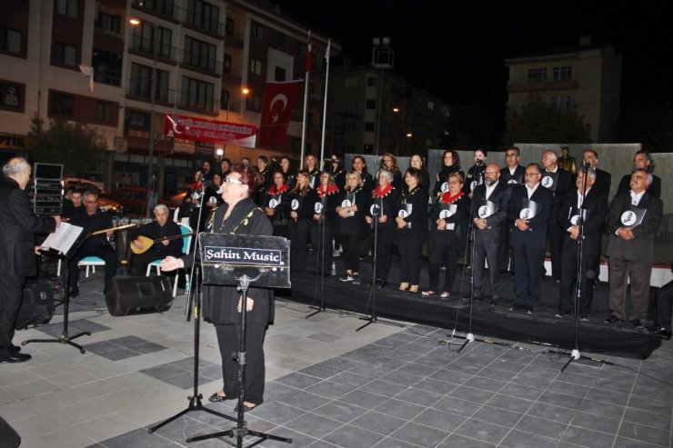 Çan belediyesinden Türk halk müziği konseri