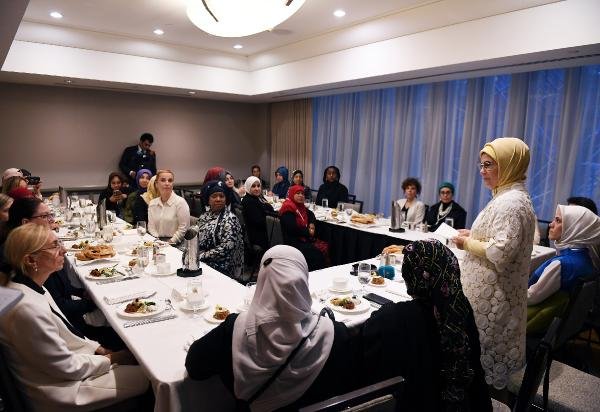 Emine Erdoğan, ABD'li Müslüman toplumun kadın temsilcileriyle buluştu