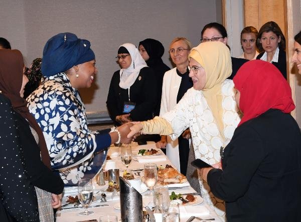 Emine Erdoğan, ABD'li Müslüman toplumun kadın temsilcileriyle buluştu