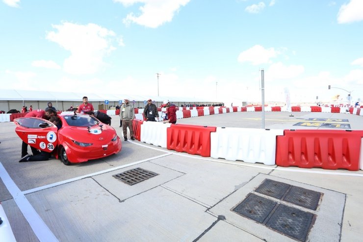 PAÜ’lü öğrenciler Roket Yarışmaları Yüksek İrtifa dalında Türkiye 1. oldu