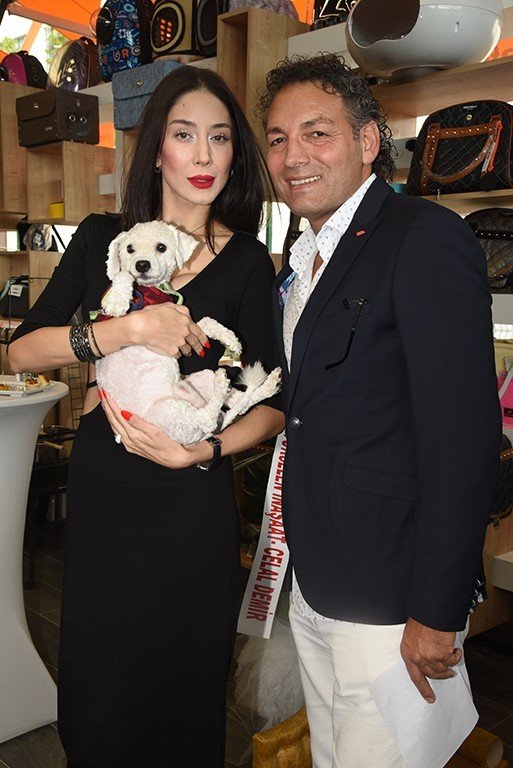 Ece Gürsel ölen köpeğinin dövmesini yaptırdı