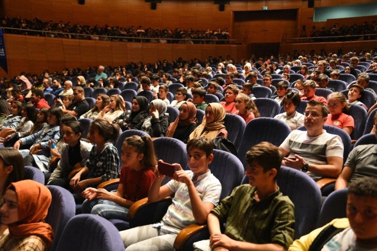 Uzayda inatlaşma dünyanın sonunu getirir