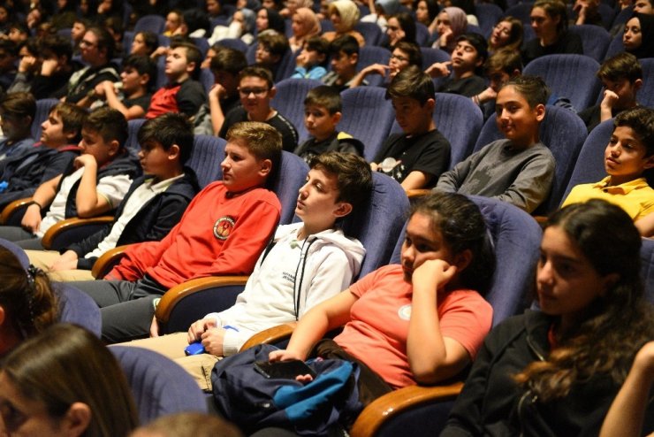 Uzayda inatlaşma dünyanın sonunu getirir