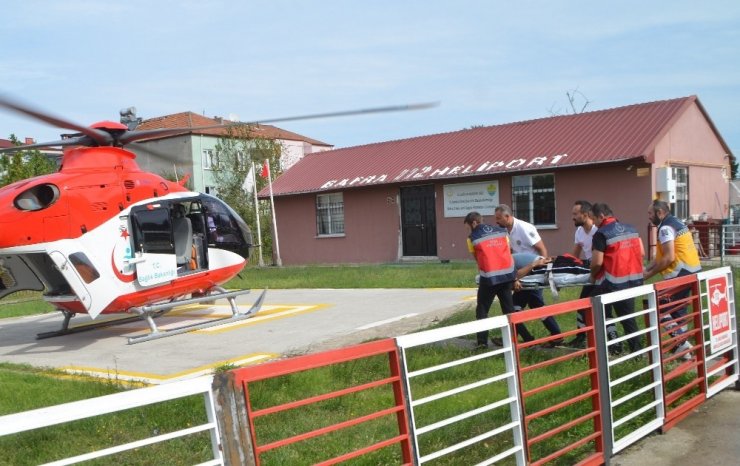 Kalp krizi geçiren mahkum için ambulans helikopter havalandı