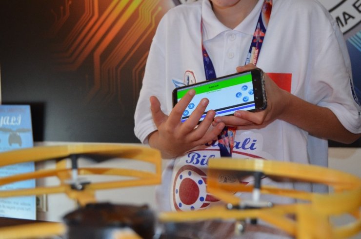 Trabzonlu öğrencilerin “Havali Bilyali” ile TEKNOFEST zaferi