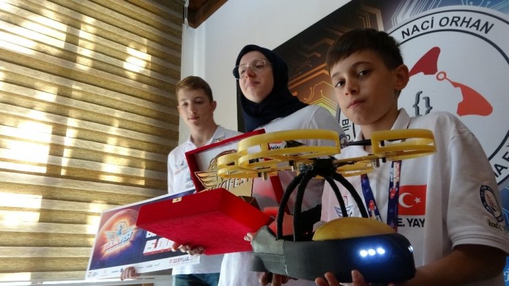 Trabzonlu öğrencilerin “Havali Bilyali” ile TEKNOFEST zaferi