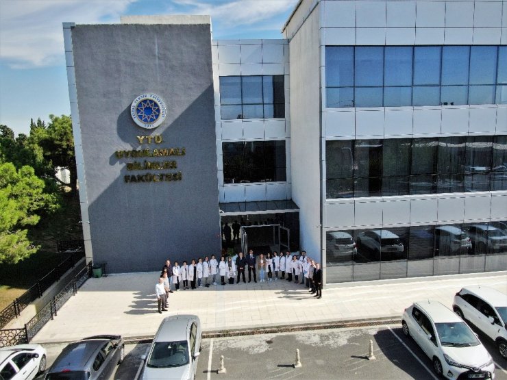 Kullanılmayan cihazları toplayıp dev laboratuvar kurdular