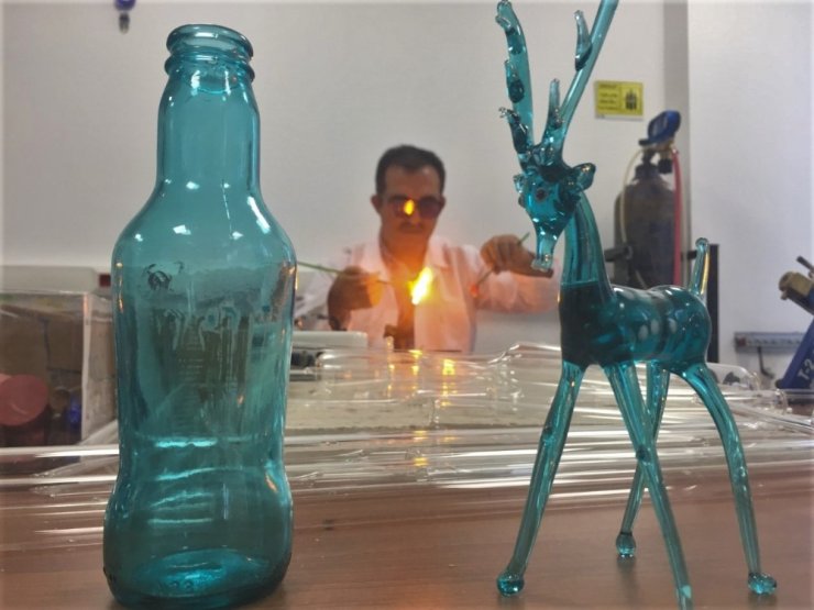 Kullanılmayan cihazları toplayıp dev laboratuvar kurdular