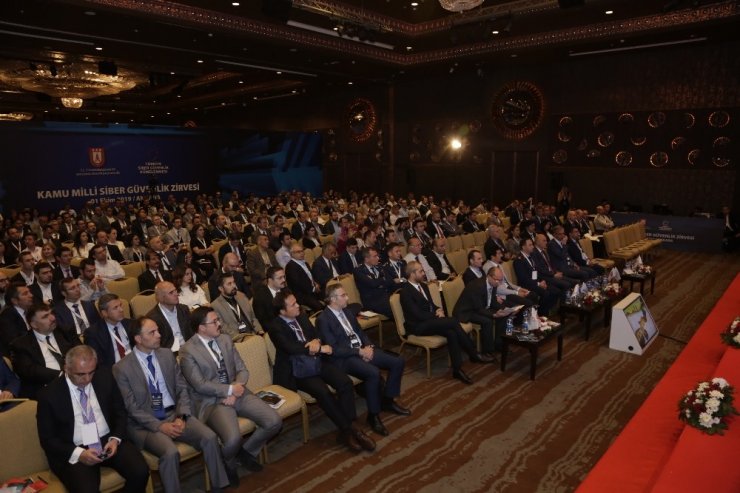 Siber güvenlik sektörü ‘Kamu Milli Siber Güvenlik’ Zirvesi’nde bir araya geldi