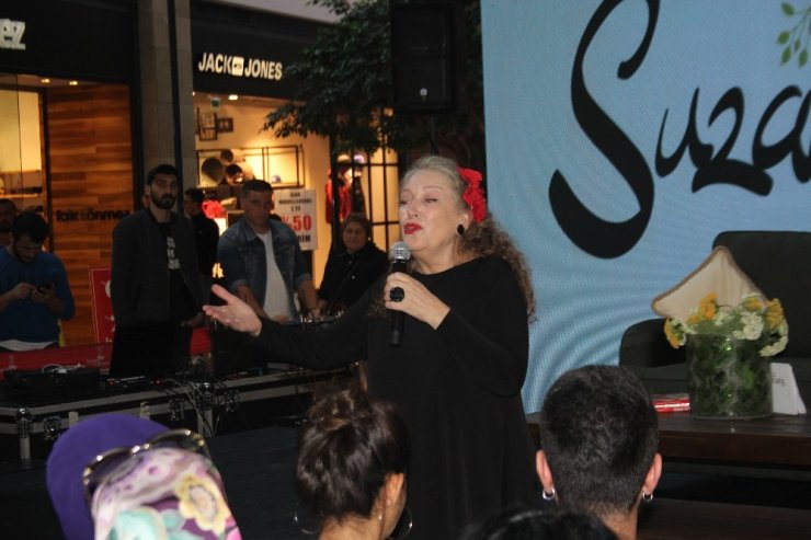 Suzan Kardeş Forum Trabzon’da hayranları ile buluştu