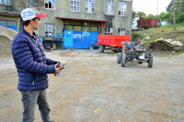 Çocukluk hayali 4x4 elektrikli aracı 3 yılda yaptı