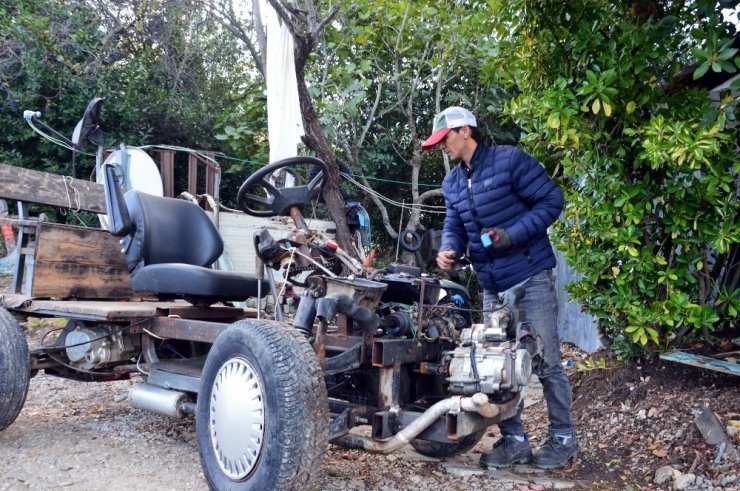 Çocukluk hayali 4x4 elektrikli aracı 3 yılda yaptı