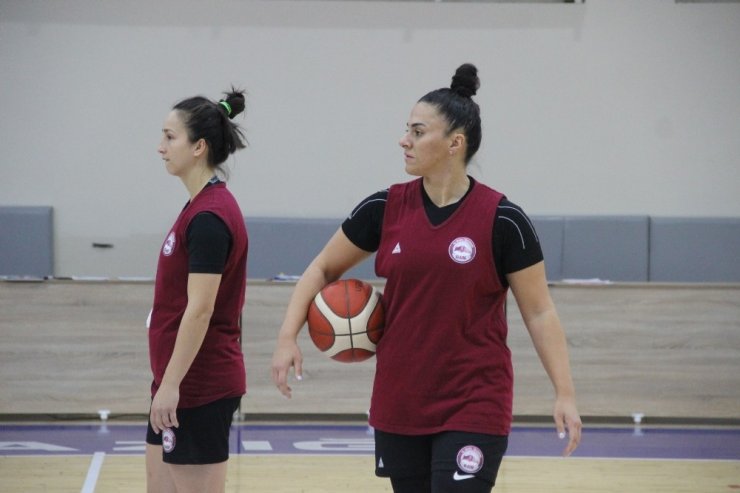 Elazığ İl Özel İdare Kadın Basketbol Takımı Avrupa’yı hedefliyor