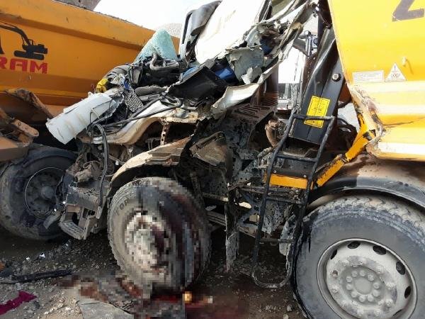 TIR'la çarpışan kamyonun sürücüsü öldü