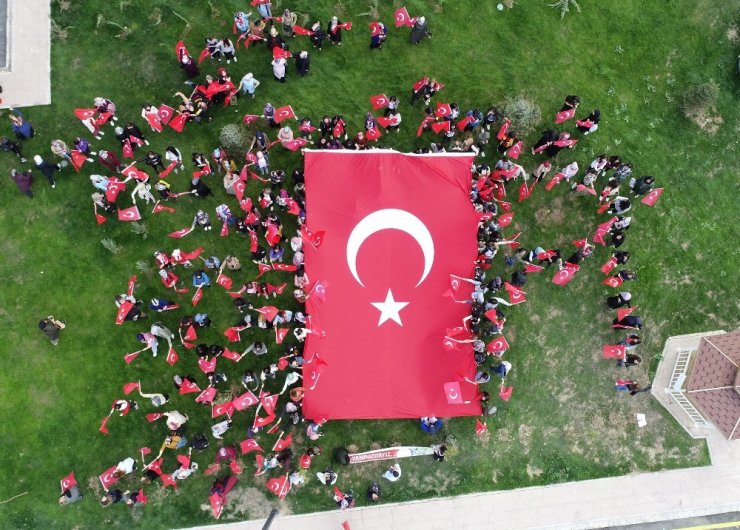Türkiye’nin en büyük yurdundan Mehmetçiğe destek