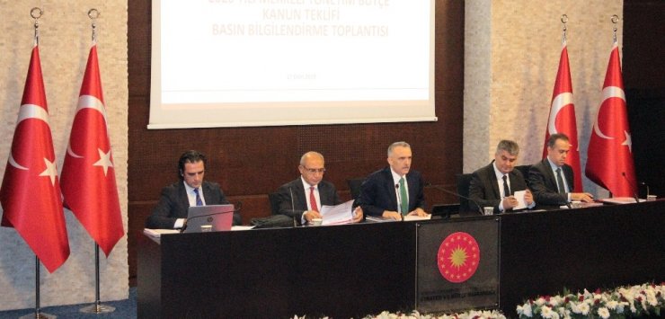 Cumhurbaşkanlığı Strateji ve Bütçe Başkanı Naci Ağbal, 2020 yılı Merkezi Bütçe Kanunu Teklifini açıkladı