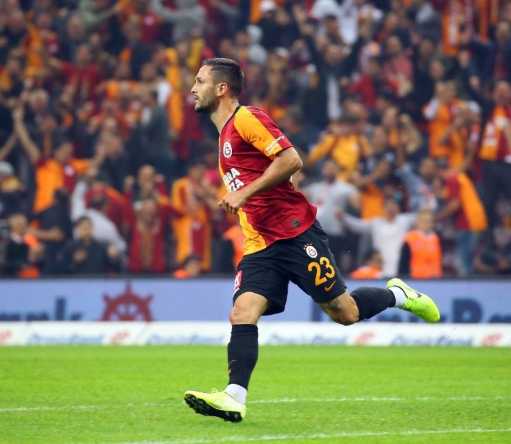 Süper Lig: Galatasaray: 2 - Sivasspor: 0 (İlk yarı)