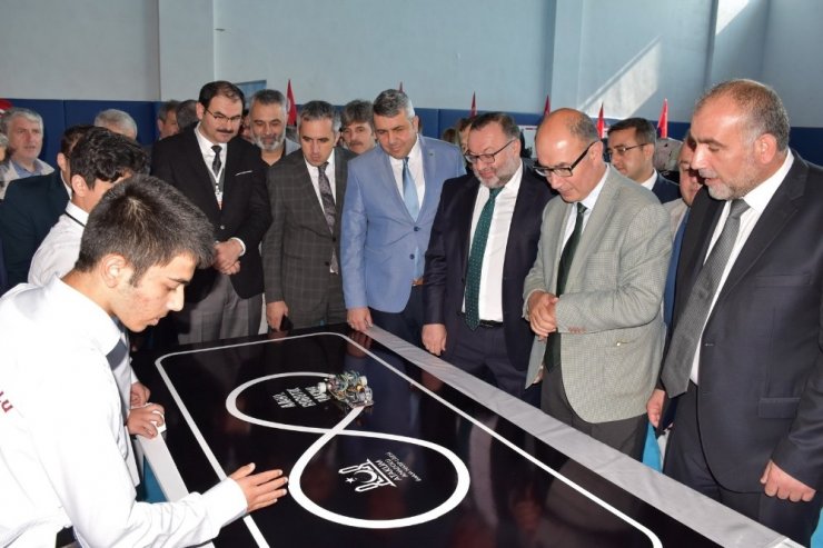 Atakum Anadolu İmam Hatip Lisesinden 26 bilimsel proje