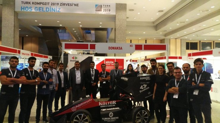 Düzce Üniversitesi öğrencilerinin yaptığı araç fuarda yoğun ilgi gördü