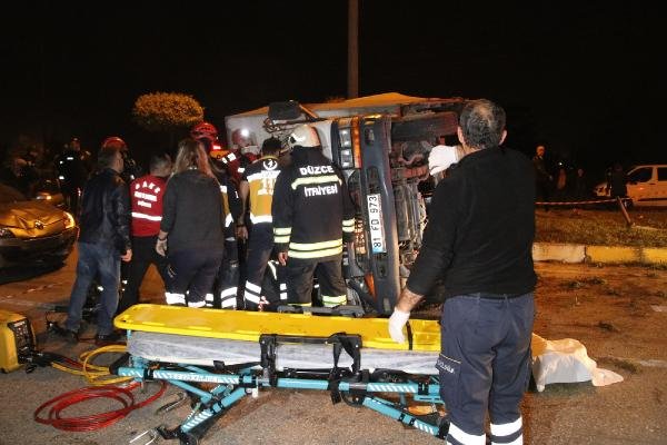 Düzce'de zincirleme kaza: 1 ölü, 4 yaralı
