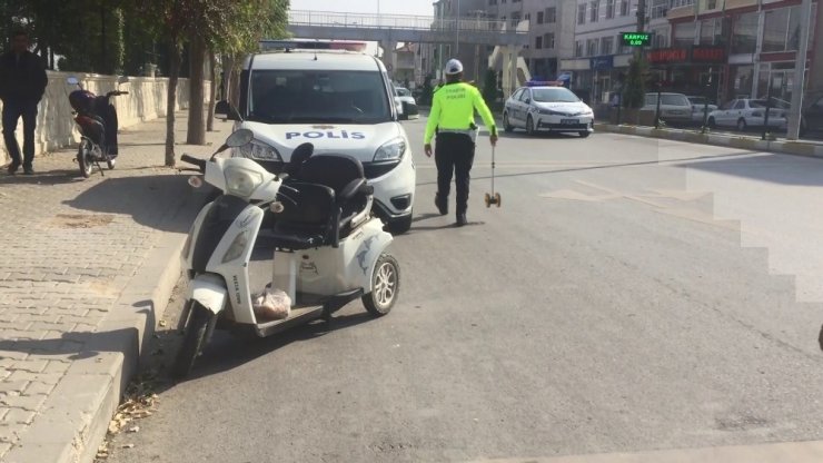 Otomobilin çarptığı bisiklet sürücüsü yaralandı