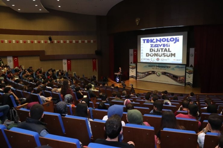 Başkan Özlü “Türkiye teknoloji ve bilgi üretmelidir”