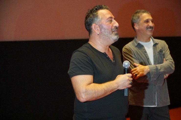Cem Yılmaz’dan ’Karakomik Filmler’ eleştirilerine yanıt