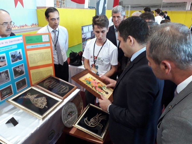 Uzunköprü’de bilim fuarı açıldı