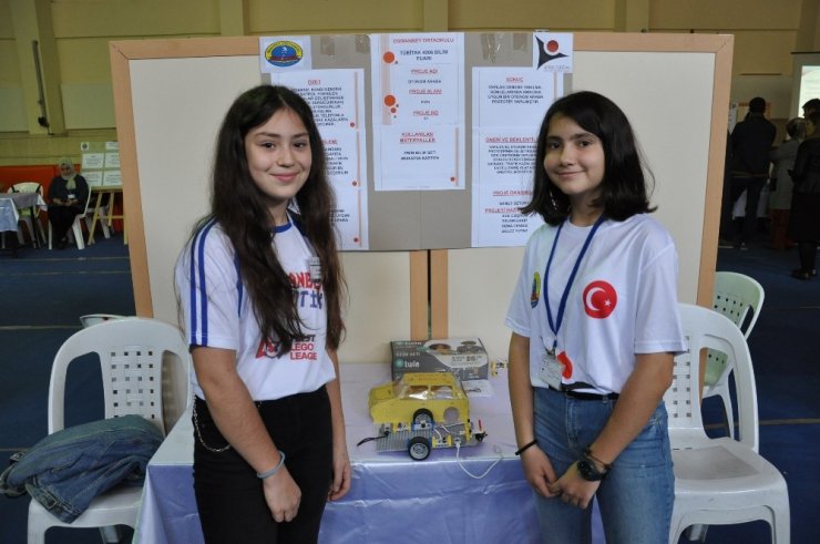 TÜBİTAK 4006 Bilim Fuarı’nda 30 proje çalışması yer aldı