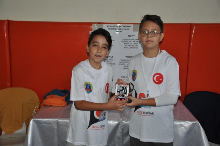 TÜBİTAK 4006 Bilim Fuarı’nda 30 proje çalışması yer aldı