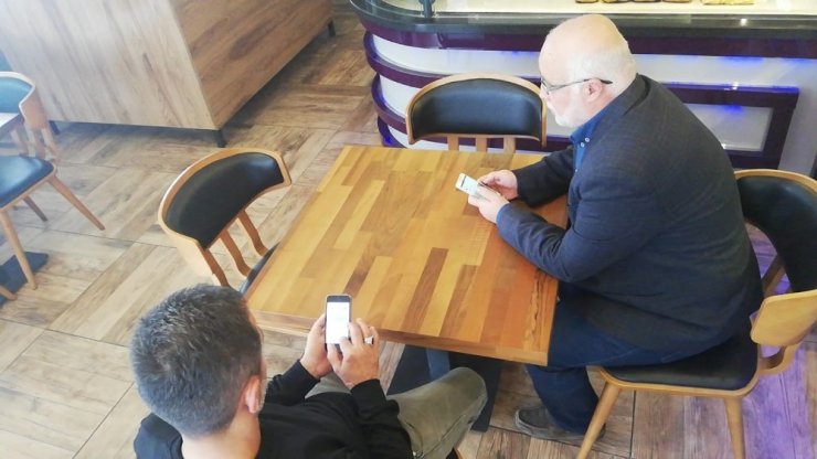 Emoji hastası olduk...Yazının yerini artık simgeler aldı