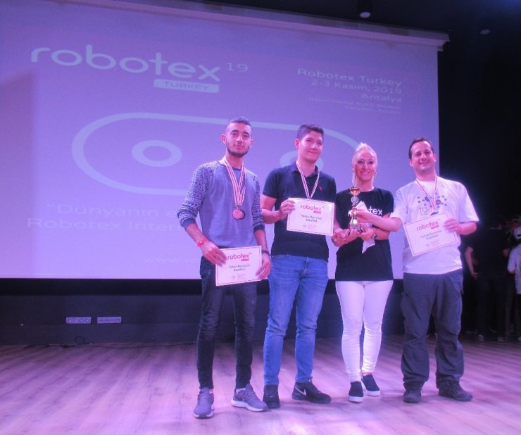 Bilim Akademisi ve TBA Merkezi Robot Takımı Finlandiya yolcusu