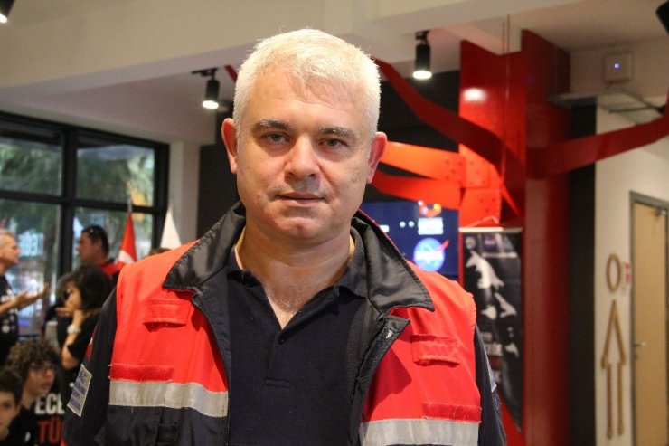 Öğrenciler uzaydaki astronotlarla bağlantı kurdu