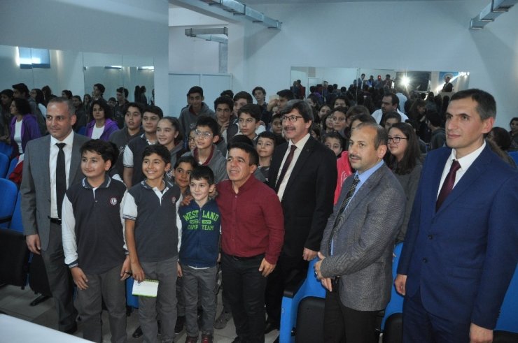 Milli Halterci Halil Mutlu’dan Afyon sucuğuna övgü