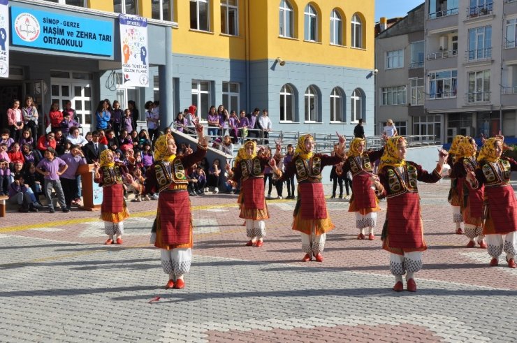Gerze’de yılın ilk TÜBİTAK Bilim Fuarı