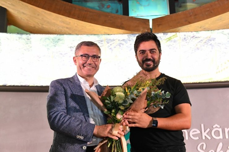 Ünlü şarkıcı Yusuf Güney: “Vatani görev bitmez arkadaşlar. Sadece askerlikte değil sivilde de vatani görev devam eder”