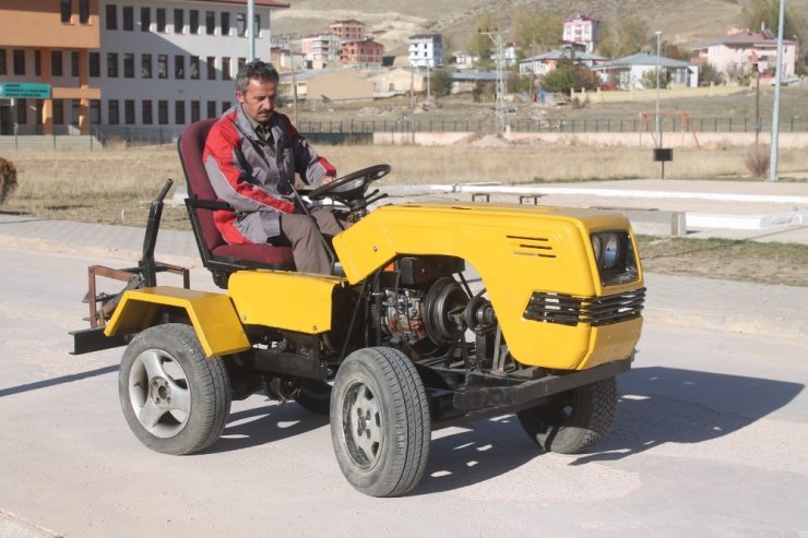 Lise öğrencileri hurdalardan mini traktör imal etti