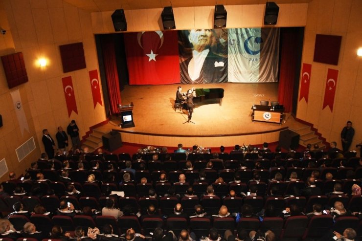 Adıyaman Üniversitesinde akademik yıl açılış töreni düzenlendi
