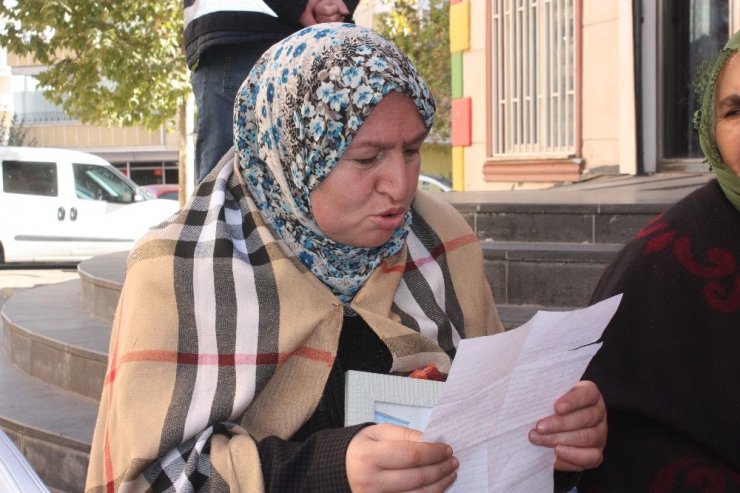 Teslim olan terörist Diyarbakır’da eylem yapan annelere mektupla destek verdi