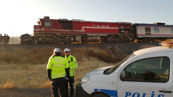 Elazığ’daki tren kazasında yaralanan 2 kişi hayatını kaybetti