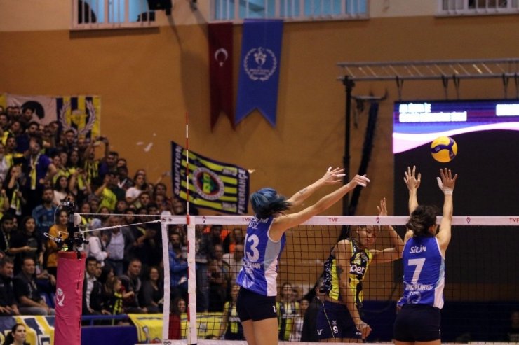 Vestel Venus Sultanlar Ligi: Aydın Büyükşehir Belediyespor: 0 - Fenerbahçe Opet: 3