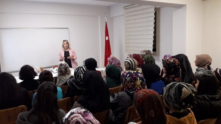 Erzurum’da ‘Finansal Okuryazarlık’ semineri