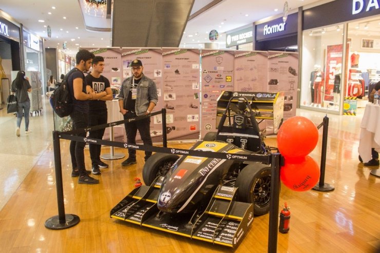 Şampiyon araç Optimum’da