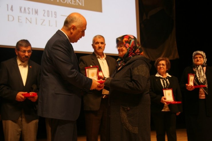 KKTC Gazi ve Gazi yakınlarına Milli Mücadele madalyaları ve beratı verildi