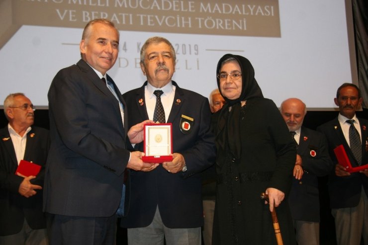 KKTC Gazi ve Gazi yakınlarına Milli Mücadele madalyaları ve beratı verildi