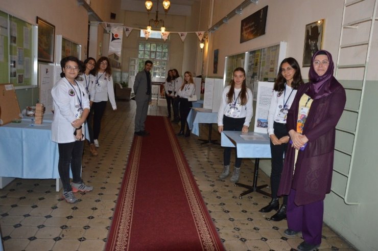 Şehzadeler Gediz Anadolu Lisesi’ne yakışır bilim fuarı