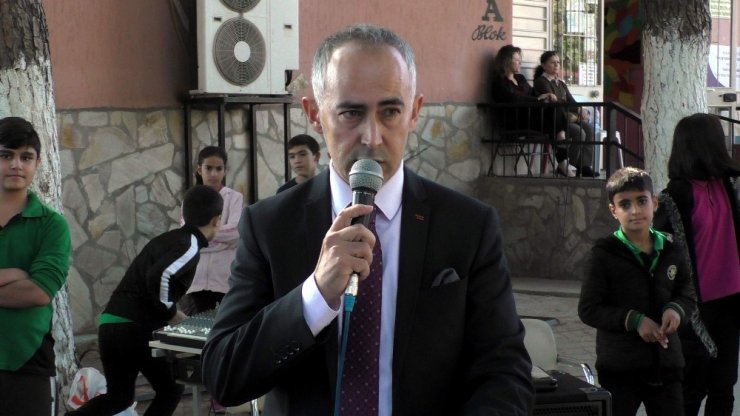 Ortaokul öğrencileri bilimsel hayallerini sergiledi