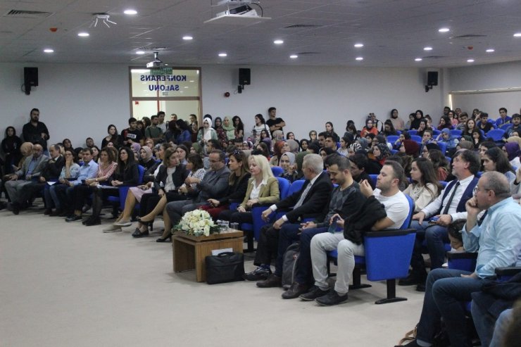 SAÜ’de, ‘21. Yüzyılda Öğretmen Olmak’ konulu konferans düzenlendi