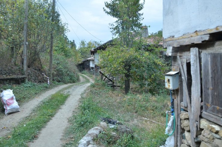 Bakır Madeni sahasında kalan Sepetci Küme evleri boşaltılıyor