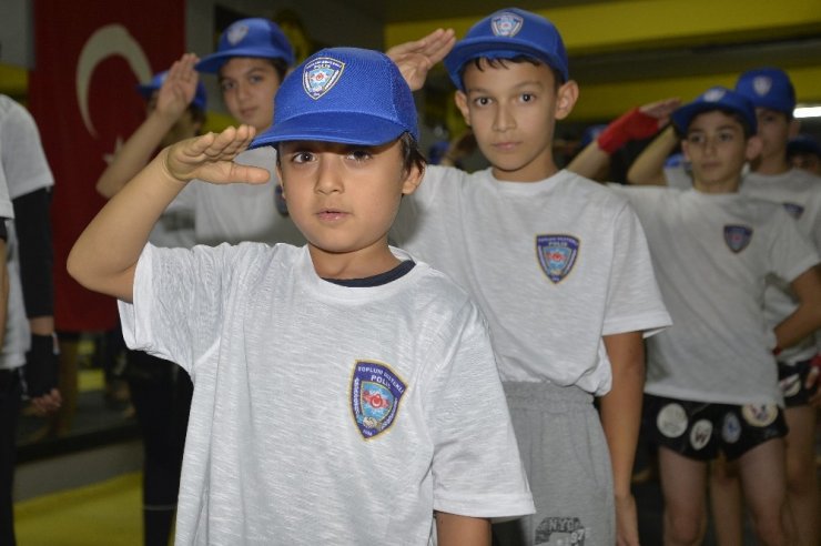 Çocuklar suçtan muay thai ile uzaklaştı